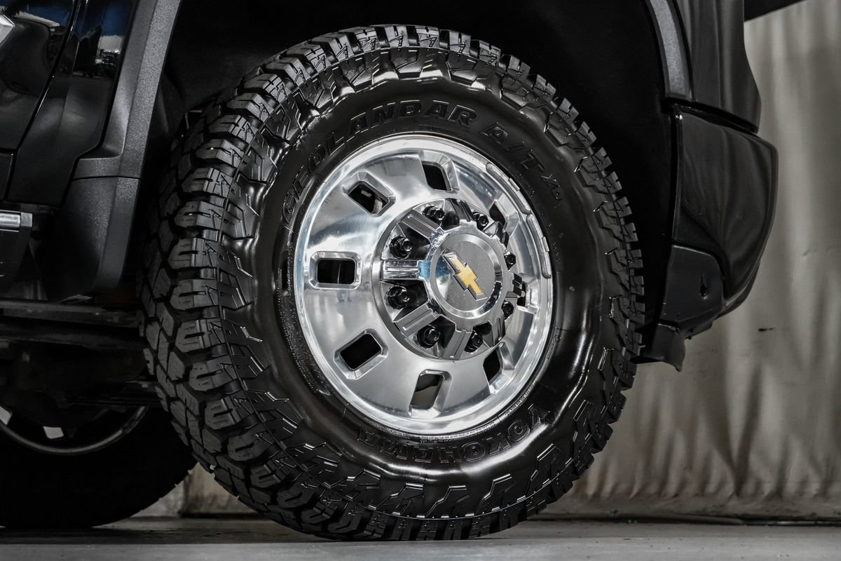 Used 2025 Chevrolet Silverado 3500 High Country w/ Technology Package AWD/4WD image 56
