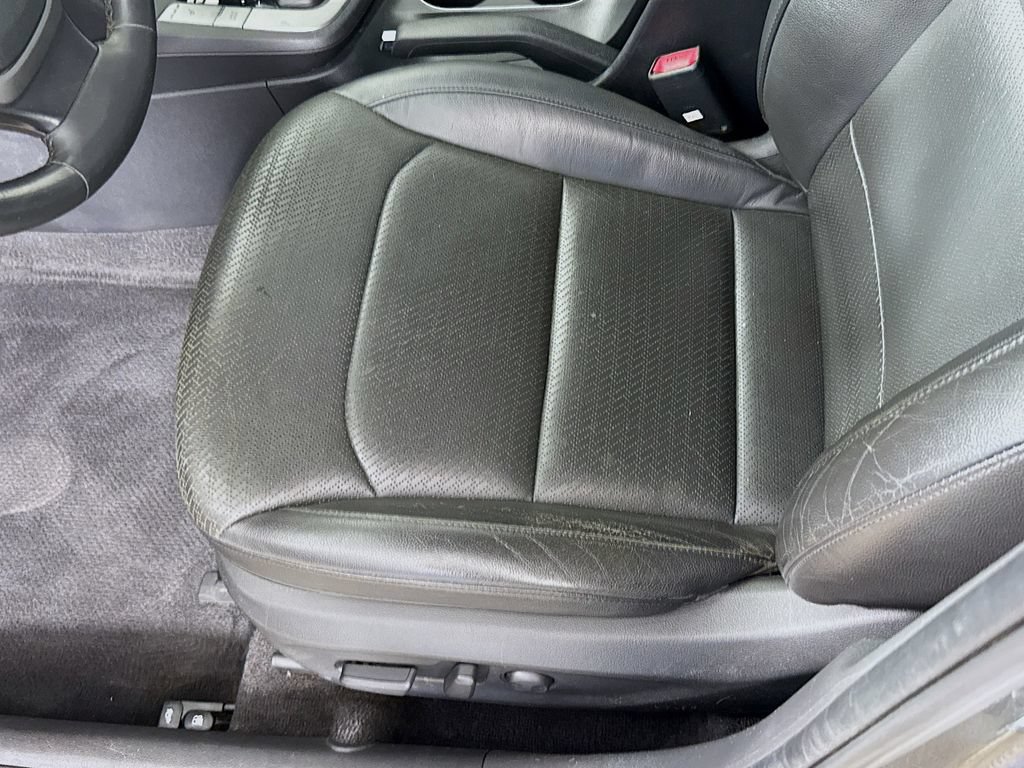 Used 2018 Hyundai Elantra Limited w/ Limited Ultimate Package 02 FWD image 21