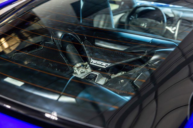 Used 2017 Acura NSX AWD/4WD image 18