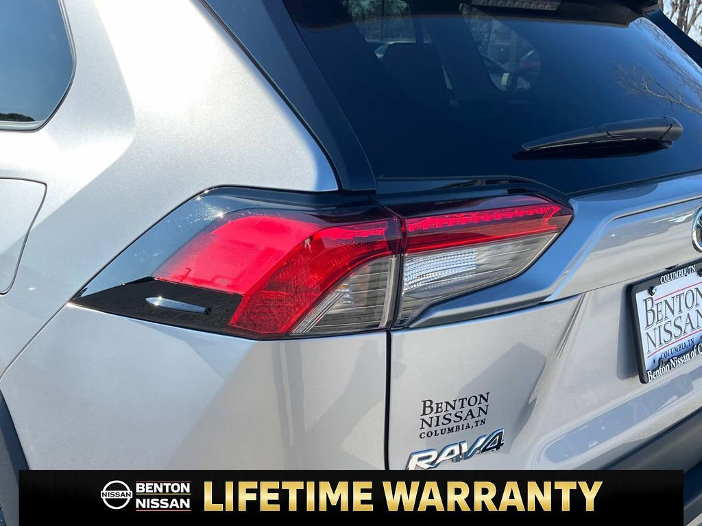 Used 2023 Toyota RAV4 Limited image 16