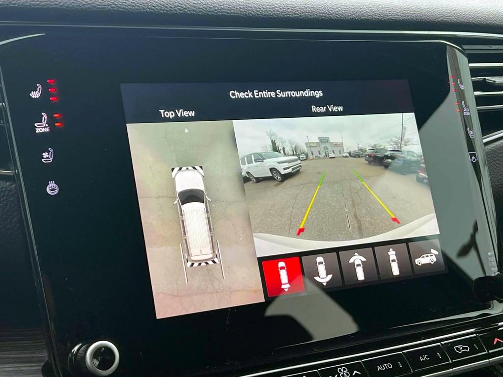 Used 2023 Jeep Wagoneer Series III w/ Convenience Group I image 34