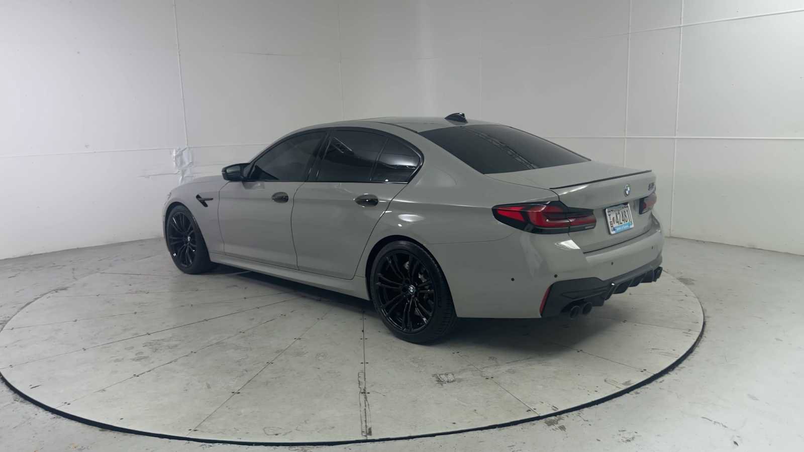 Used 2023 BMW M5 w/ Competition Package AWD/4WD image 4