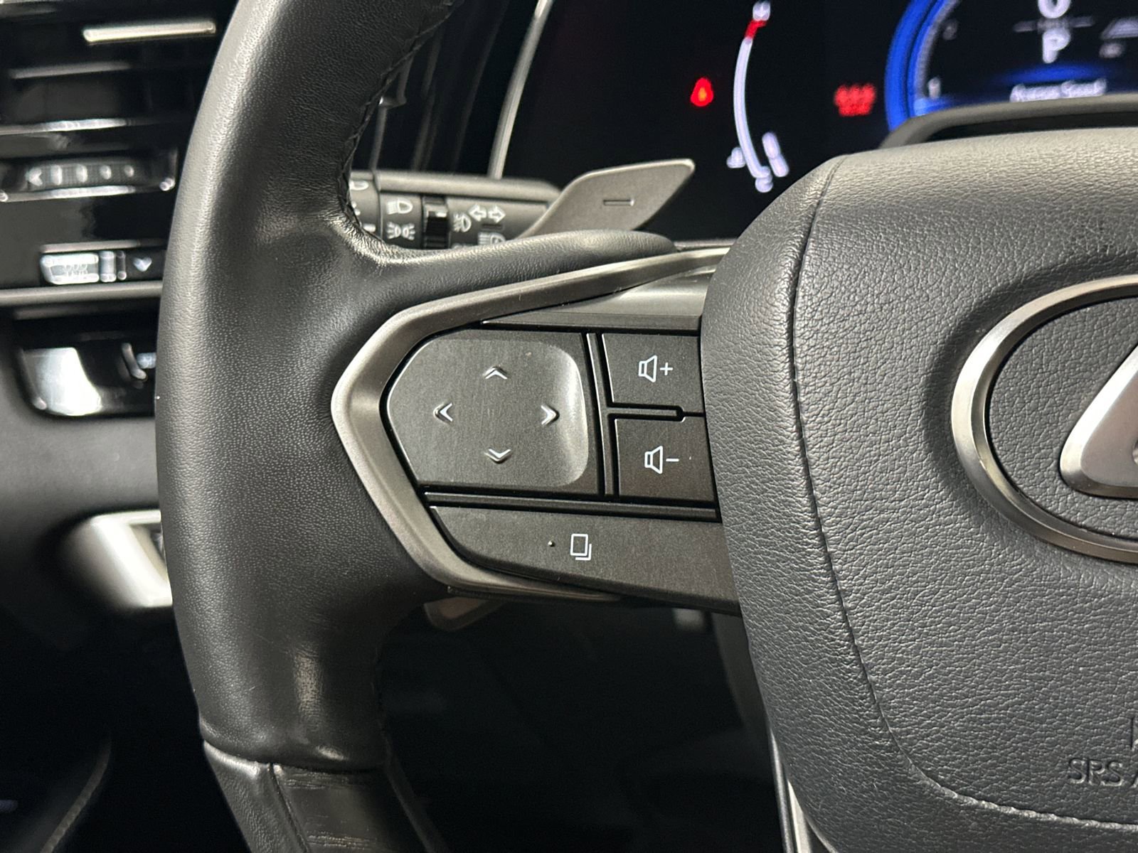 Used 2023 Lexus RX 350 Premium Plus w/ Cold Area Package image 24