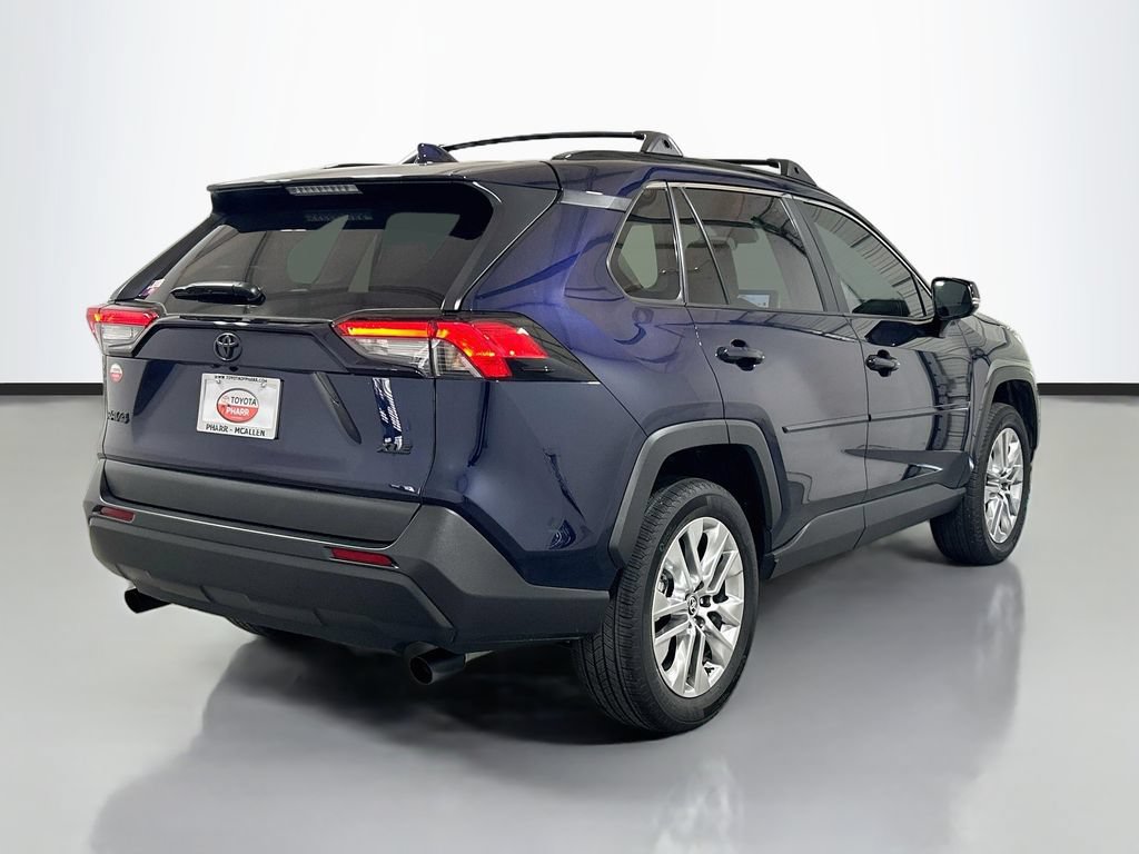 Used 2025 Toyota RAV4 XLE Premium FWD image 4