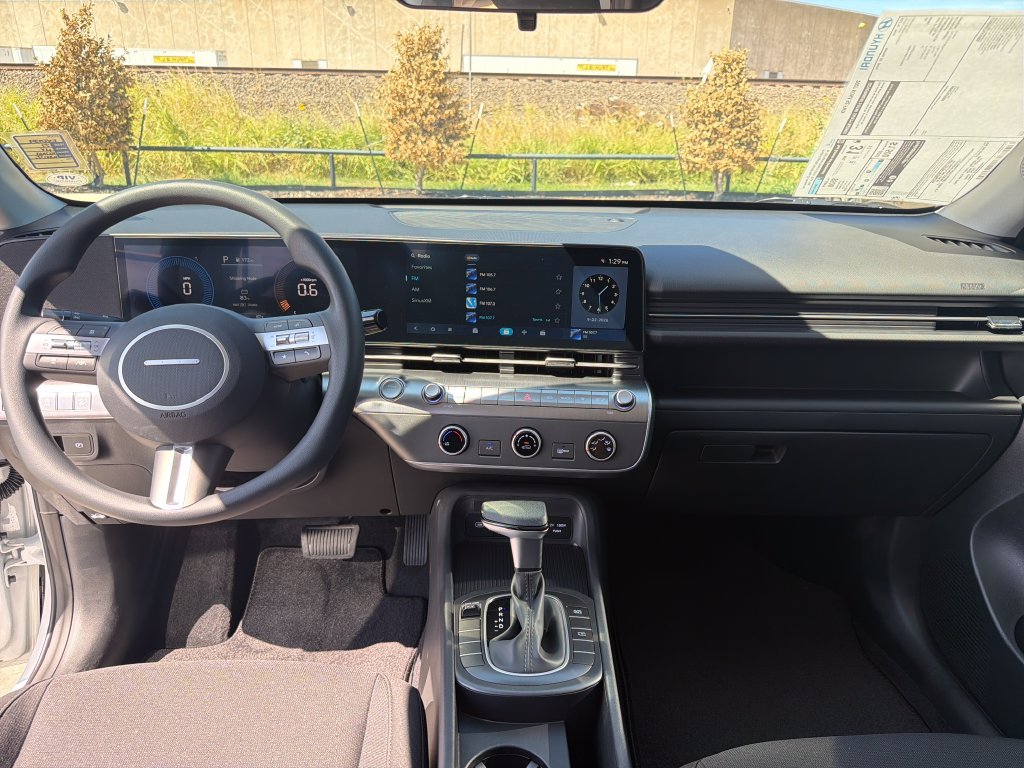 New 2027 Hyundai Kona SE FWD image 20