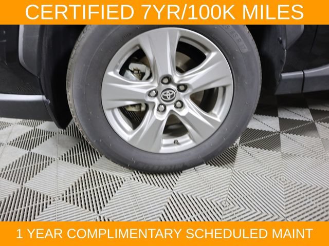 Used 2024 Toyota RAV4 XLE AWD/4WD image 36
