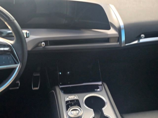 Used 2026 Cadillac Vistiq Luxury image 18