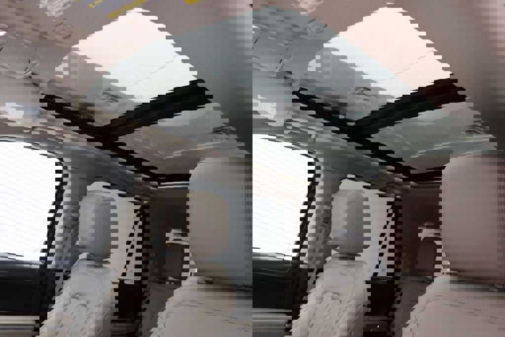 Used 2022 Ford Expedition Limited image 20