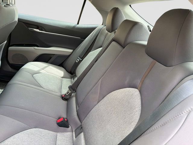 Used 2020 Toyota Camry LE FWD image 15