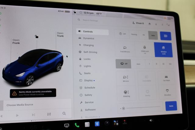 Used 2021 Tesla Model Y Long Range AWD/4WD image 14