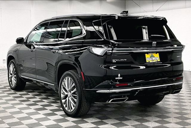 Used 2025 Buick Enclave Avenir AWD/4WD image 3