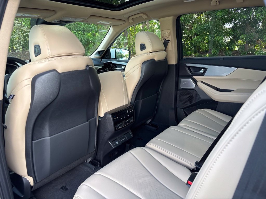 New 2026 Acura MDX w/ Technology Package FWD image 16