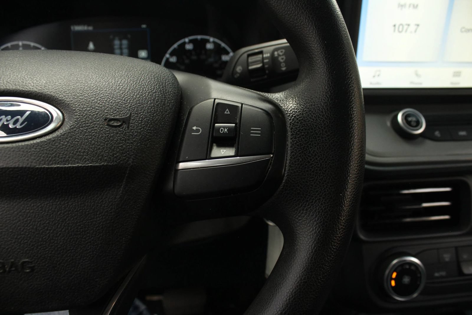 Used 2022 Ford Maverick XL FWD image 29