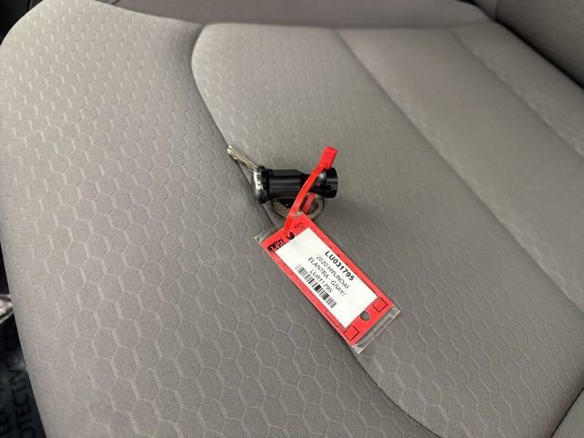 Used 2020 Hyundai Elantra SEL image 29