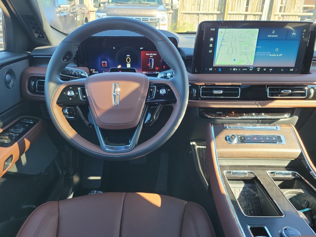 New 2026 Lincoln Aviator Reserve w/ Jet Appearance Package AWD/4WD image 12