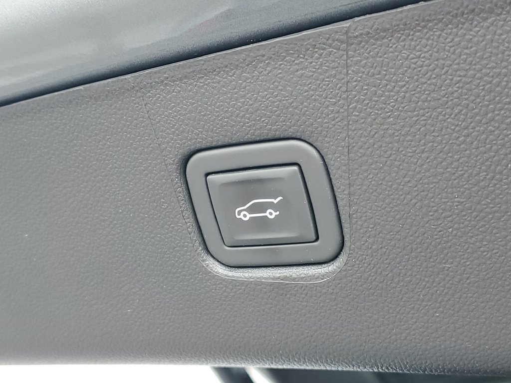 Used 2024 Chevrolet Blazer LT w/ Convenience Package FWD image 32
