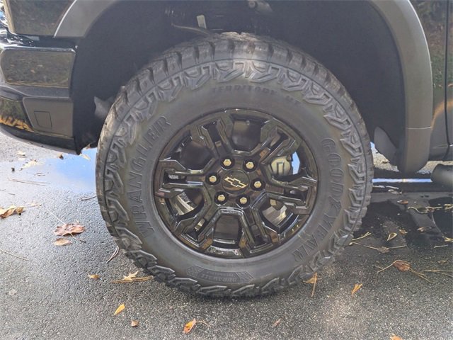 New 2026 Chevrolet Silverado 1500 ZR2 w/ Dark Appearance Package image 7