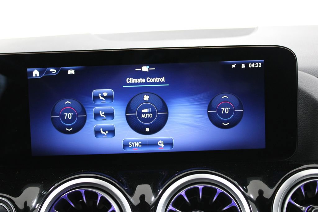 Used 2025 Mercedes-Benz GLA 250 image 27