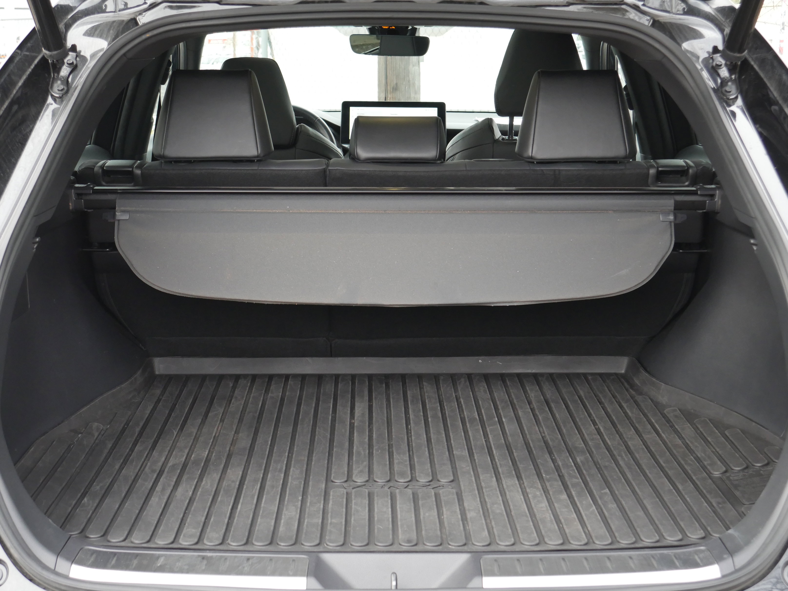 Used 2023 Toyota Venza Nightshade image 24