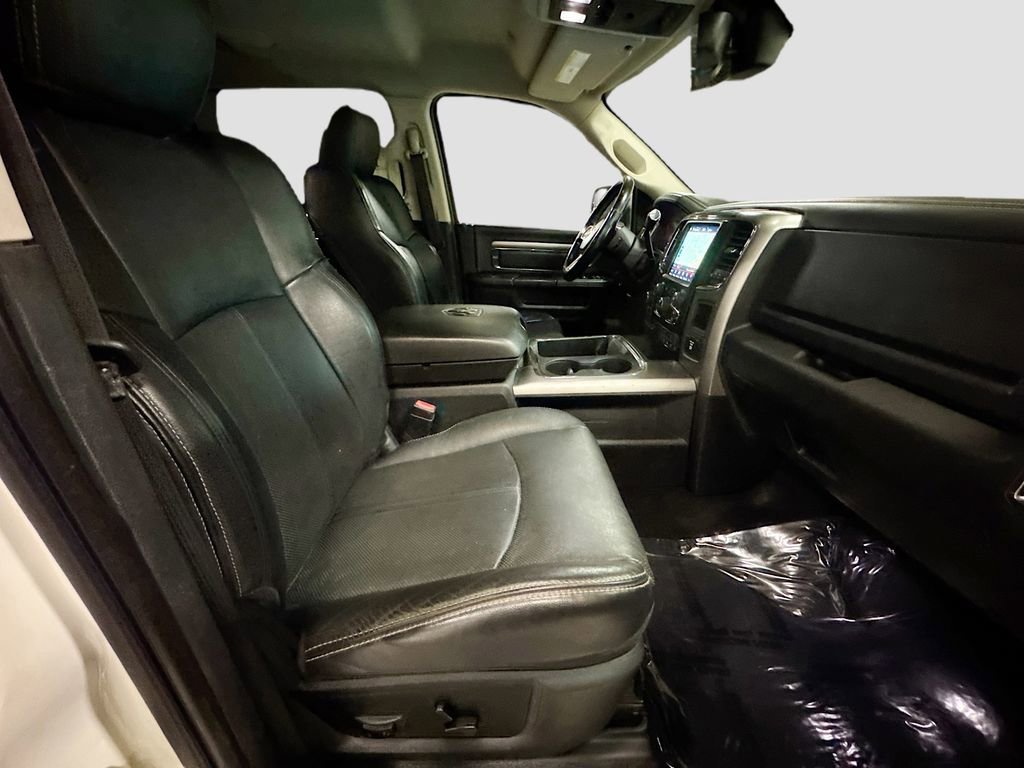 Used 2018 RAM 3500 Laramie w/ Sport Appearance Group image 33