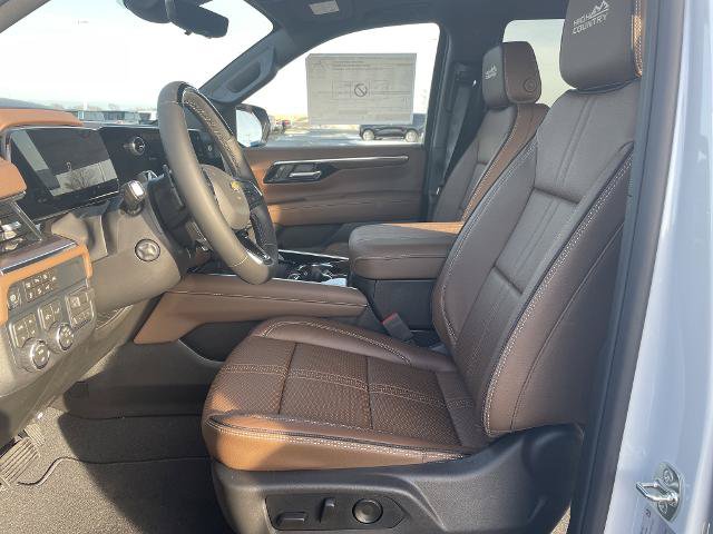 New 2026 Chevrolet Tahoe High Country AWD/4WD image 18