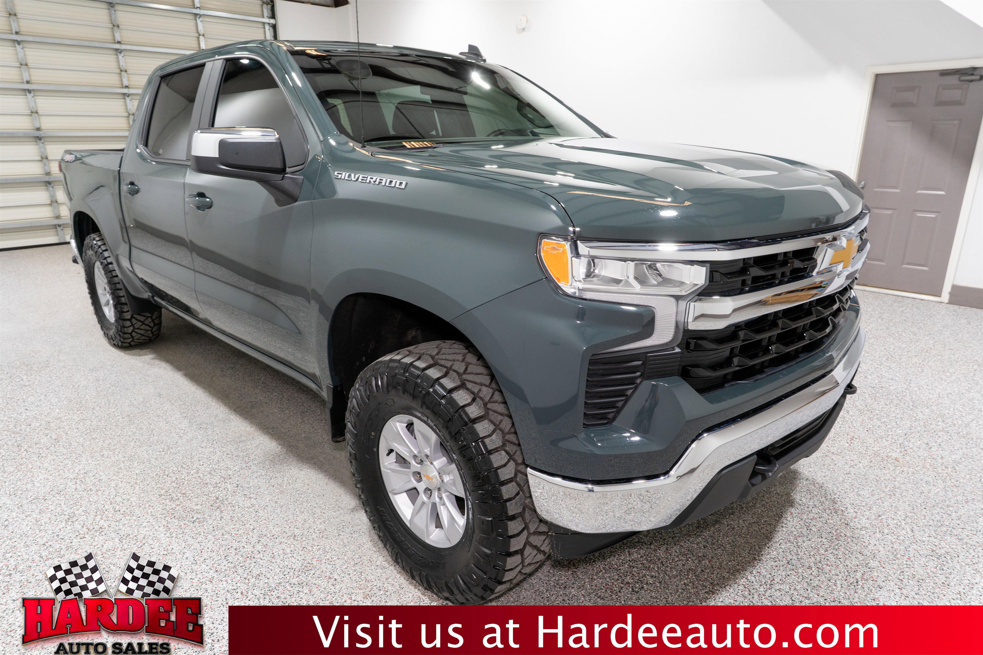 Used 2025 Chevrolet Silverado 1500 LT image 6