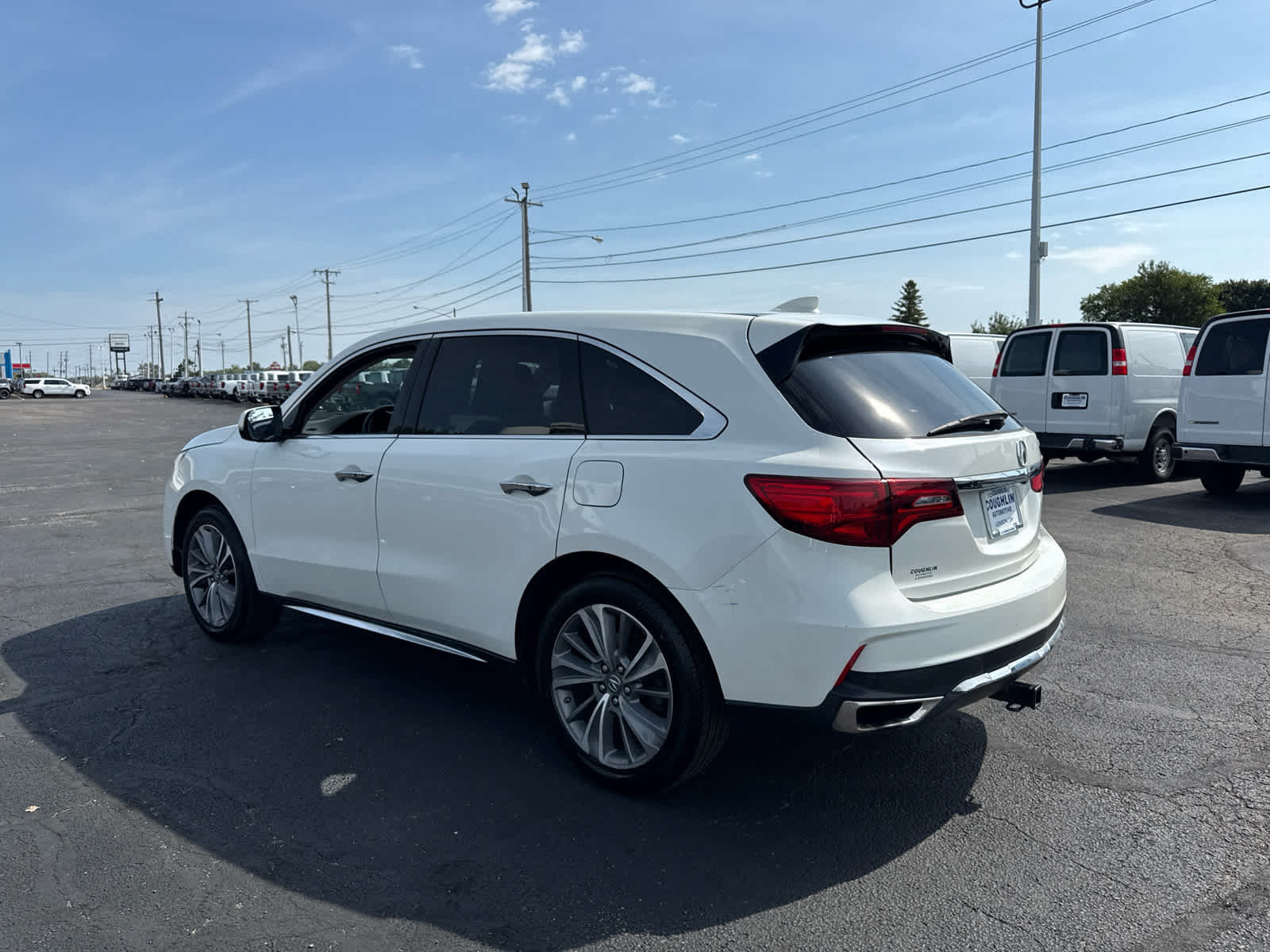 Used 2018 Acura MDX w/ Technology Package AWD/4WD image 3