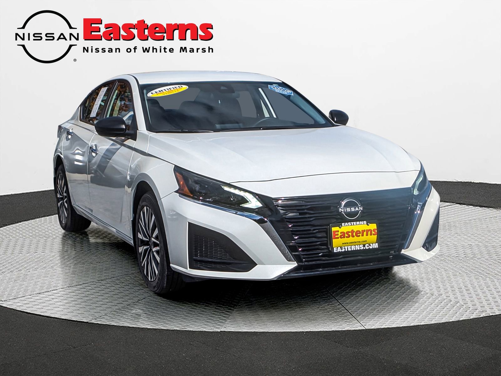 Used 2024 Nissan Altima 2.5 SV image 3