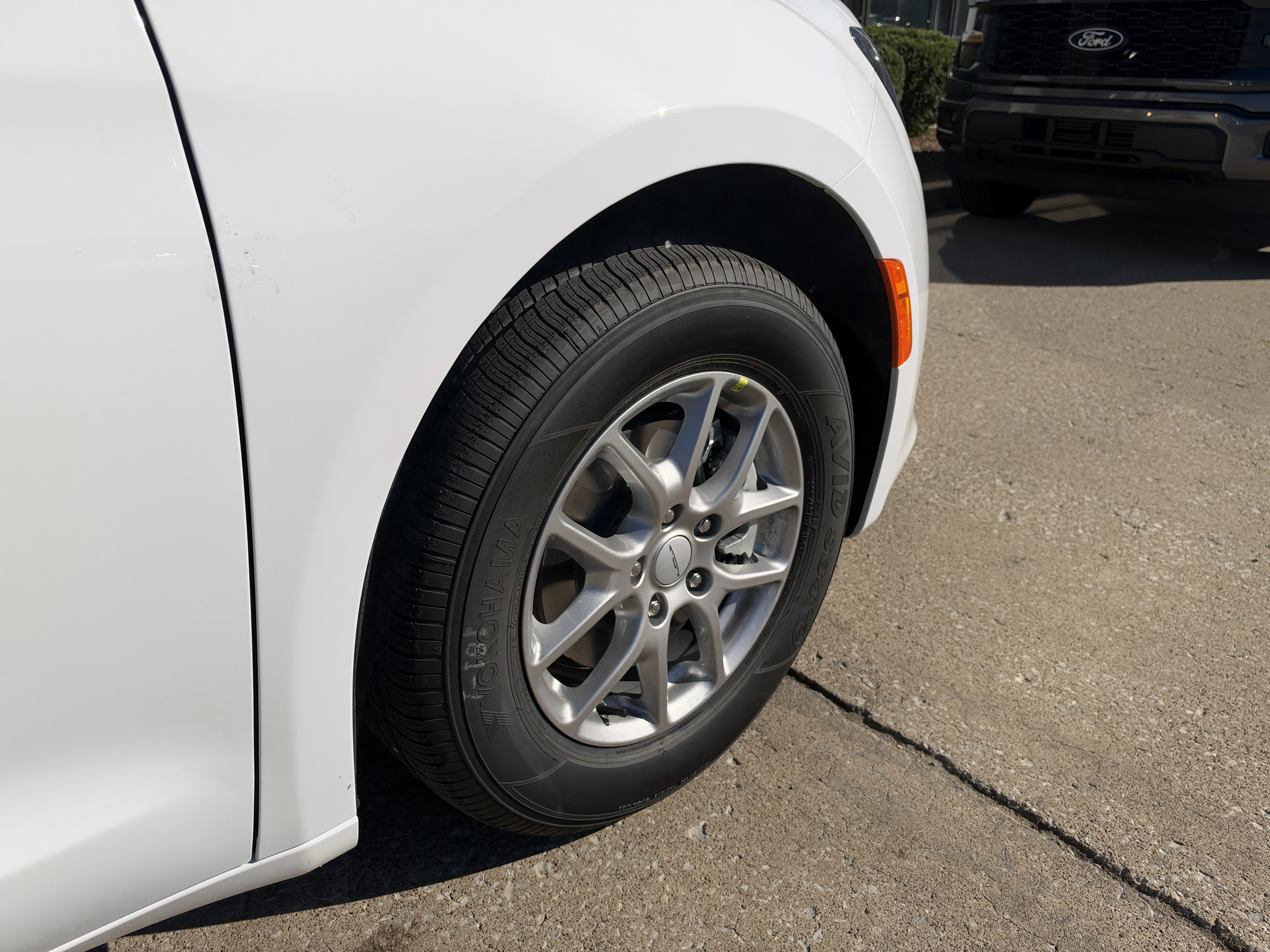 New 2027 Chrysler Pacifica LX FWD image 20