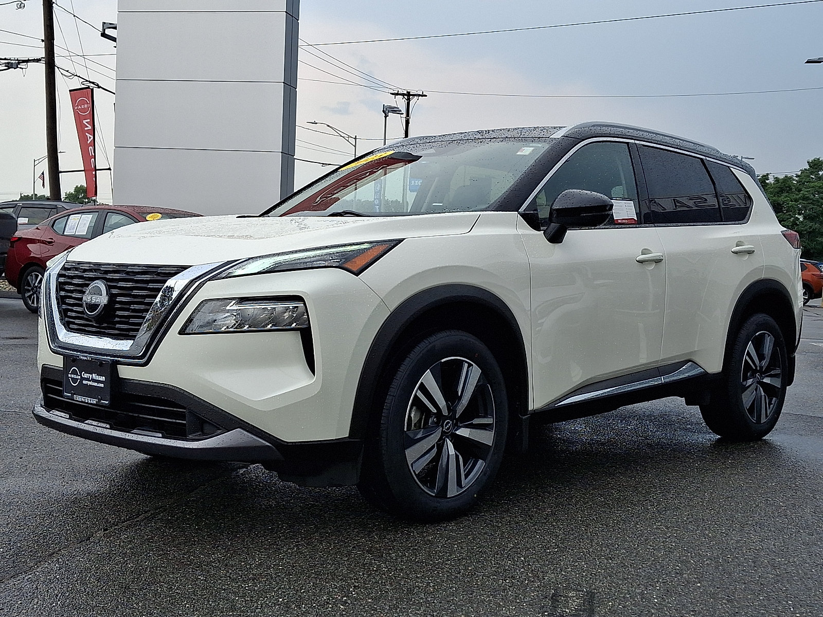 Used 2023 Nissan Rogue SL AWD/4WD image 3