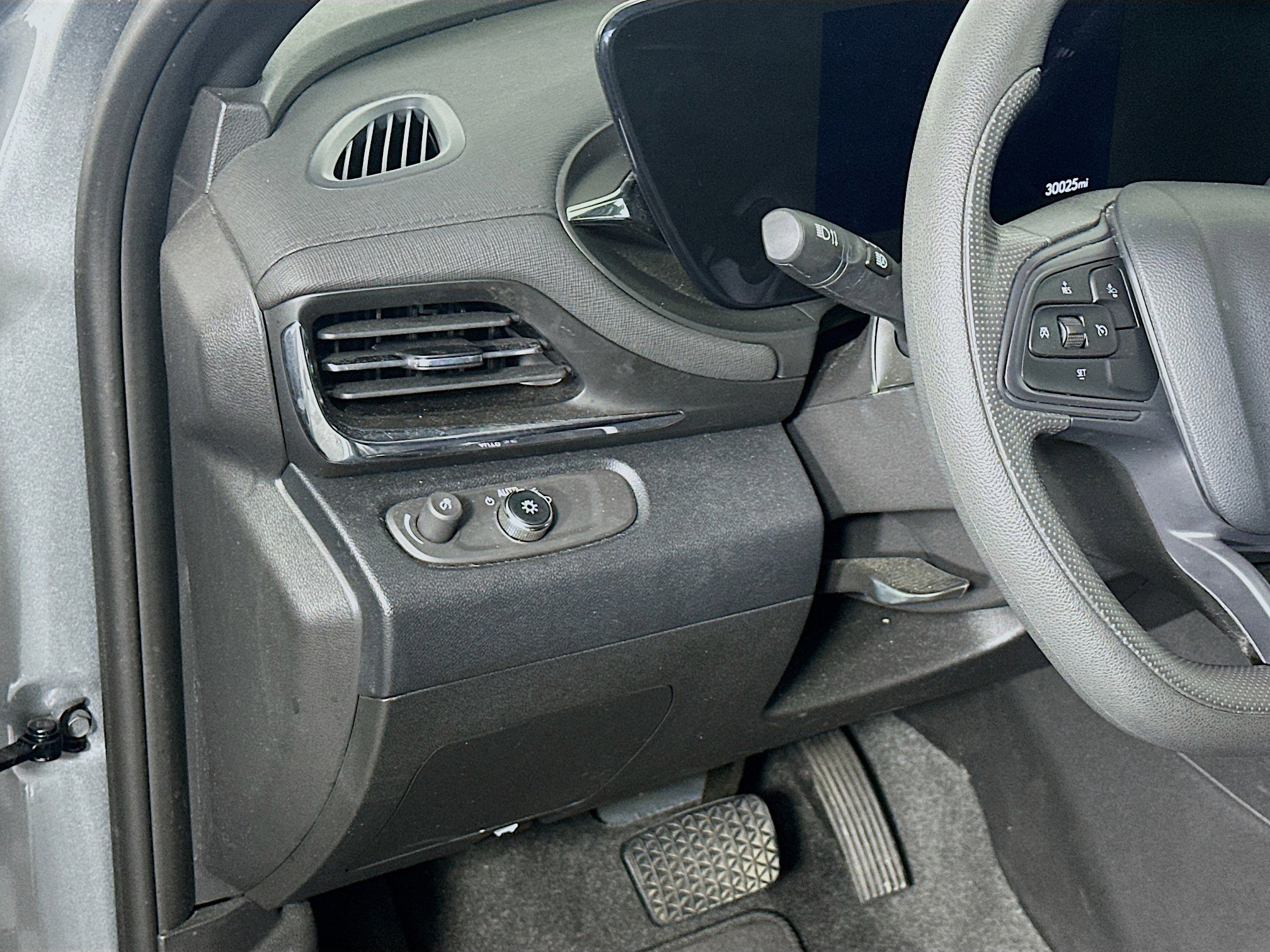 Used 2025 Buick Envista Preferred image 16