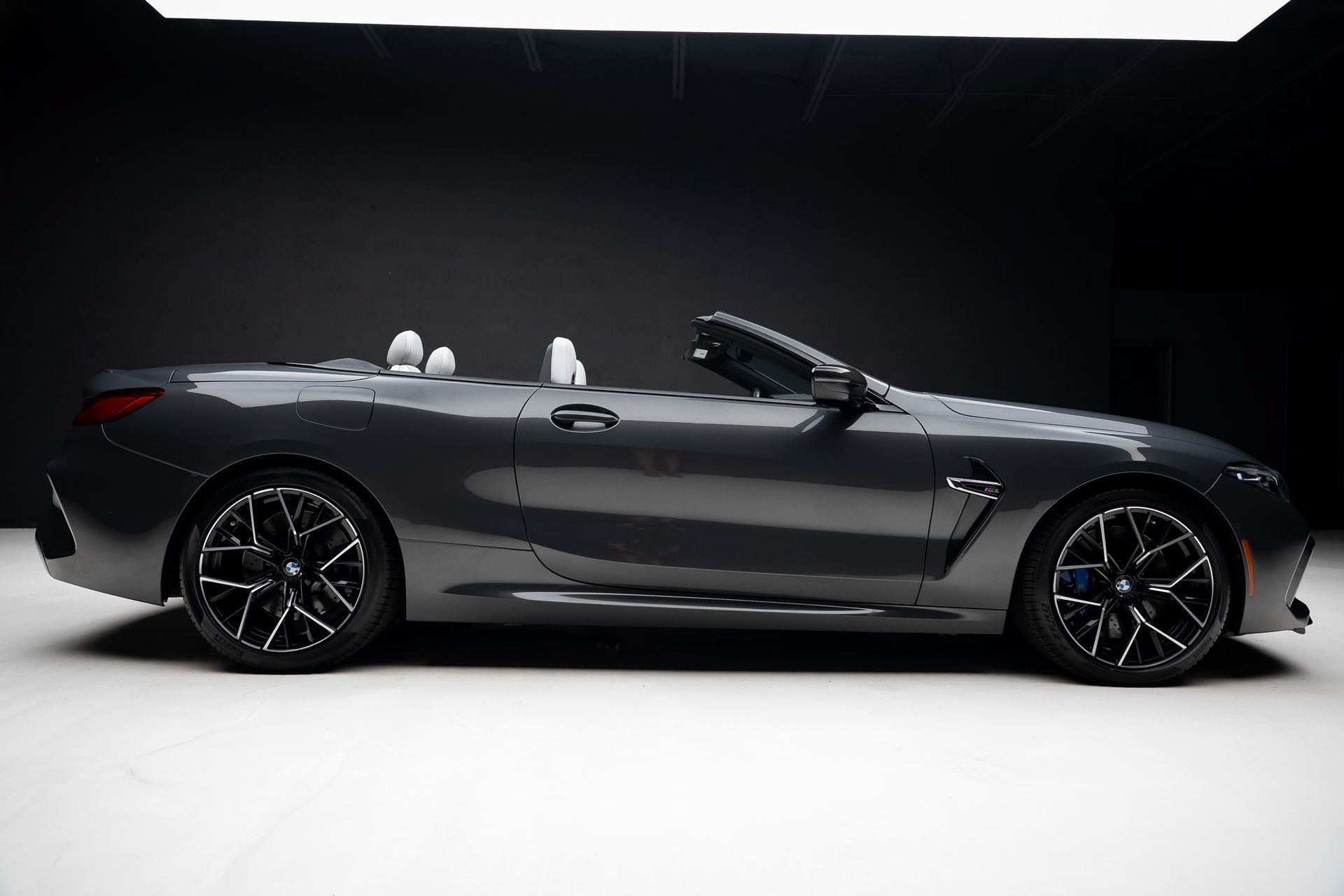 Used 2020 BMW M8 Convertible AWD/4WD image 39