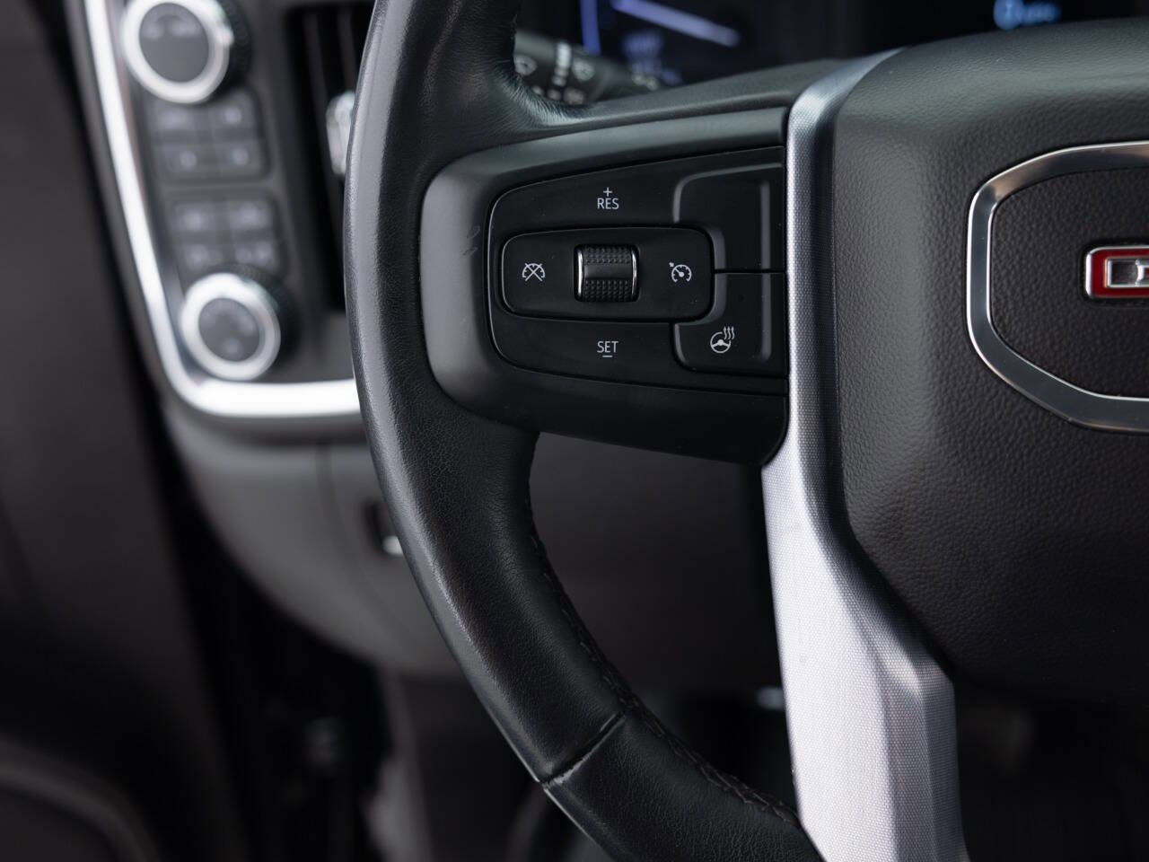 Used 2022 GMC Sierra 1500 Elevation AWD/4WD image 40