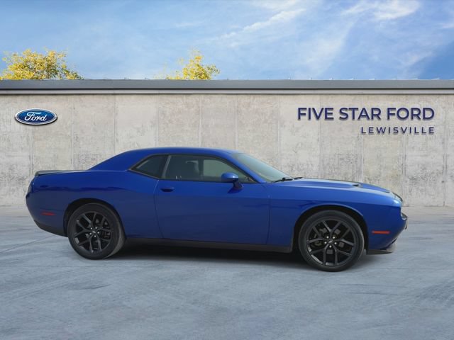 Used 2022 Dodge Challenger SXT w/ Blacktop Package RWD image 9