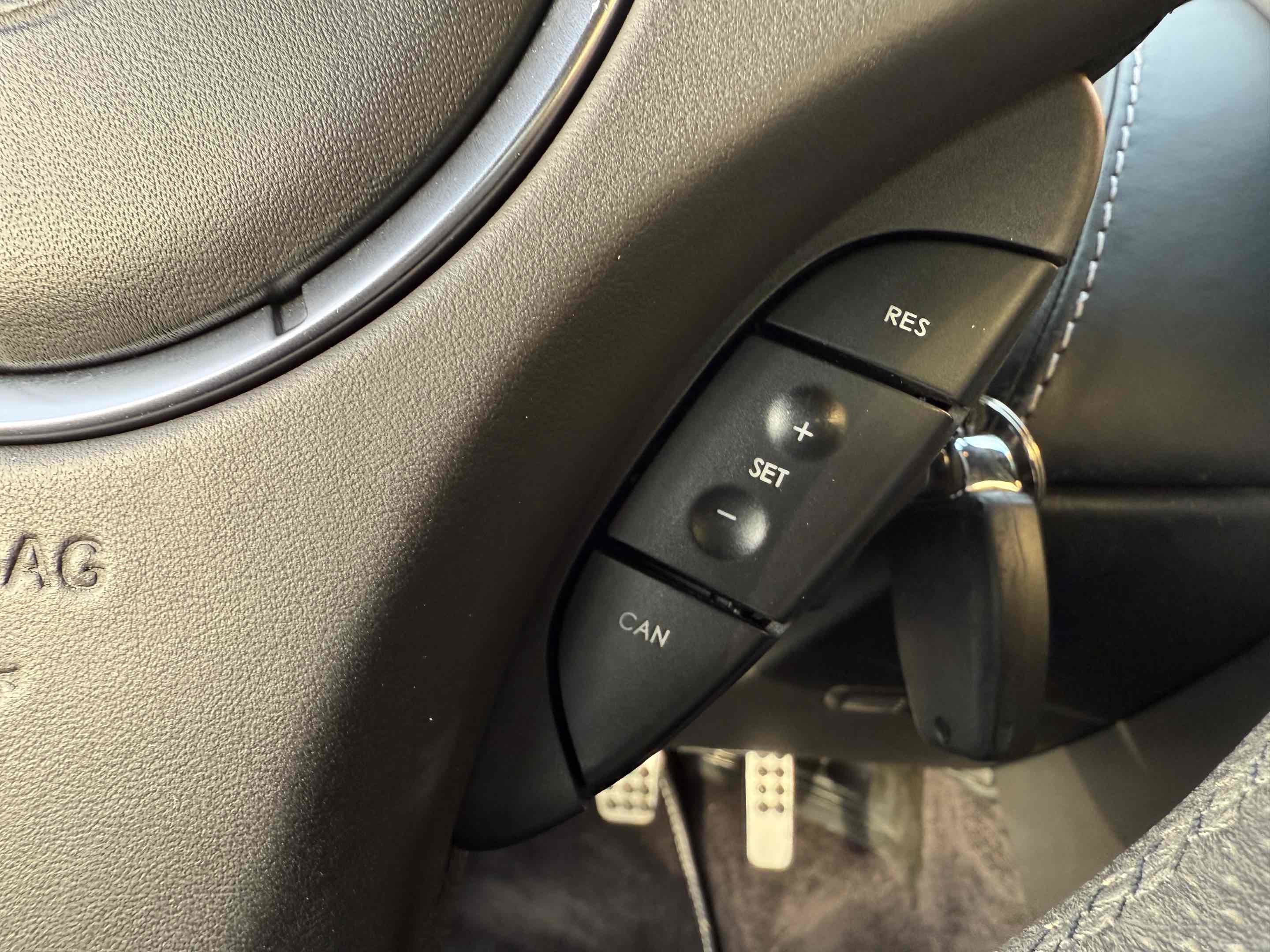 Used 2006 Aston Martin V8 Vantage Coupe RWD image 64