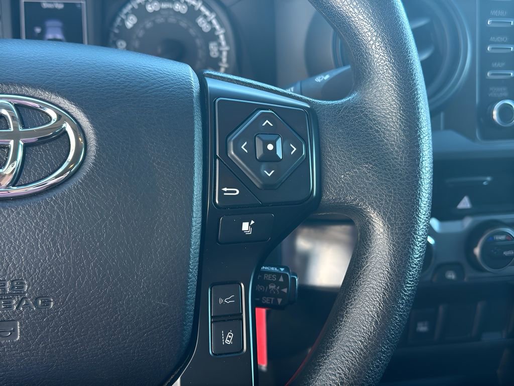 Used 2022 Toyota Tacoma SR AWD/4WD image 16