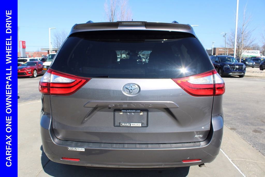 Used 2018 Toyota Sienna LE image 8