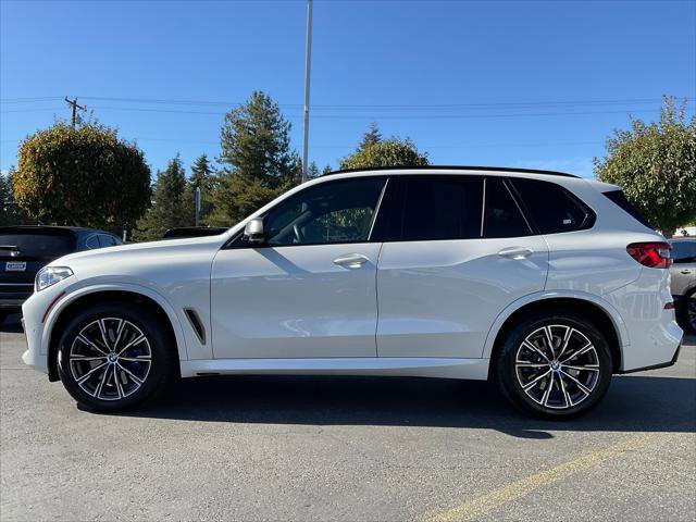 Used 2020 BMW X5 M50i w/ Executive Package image 5