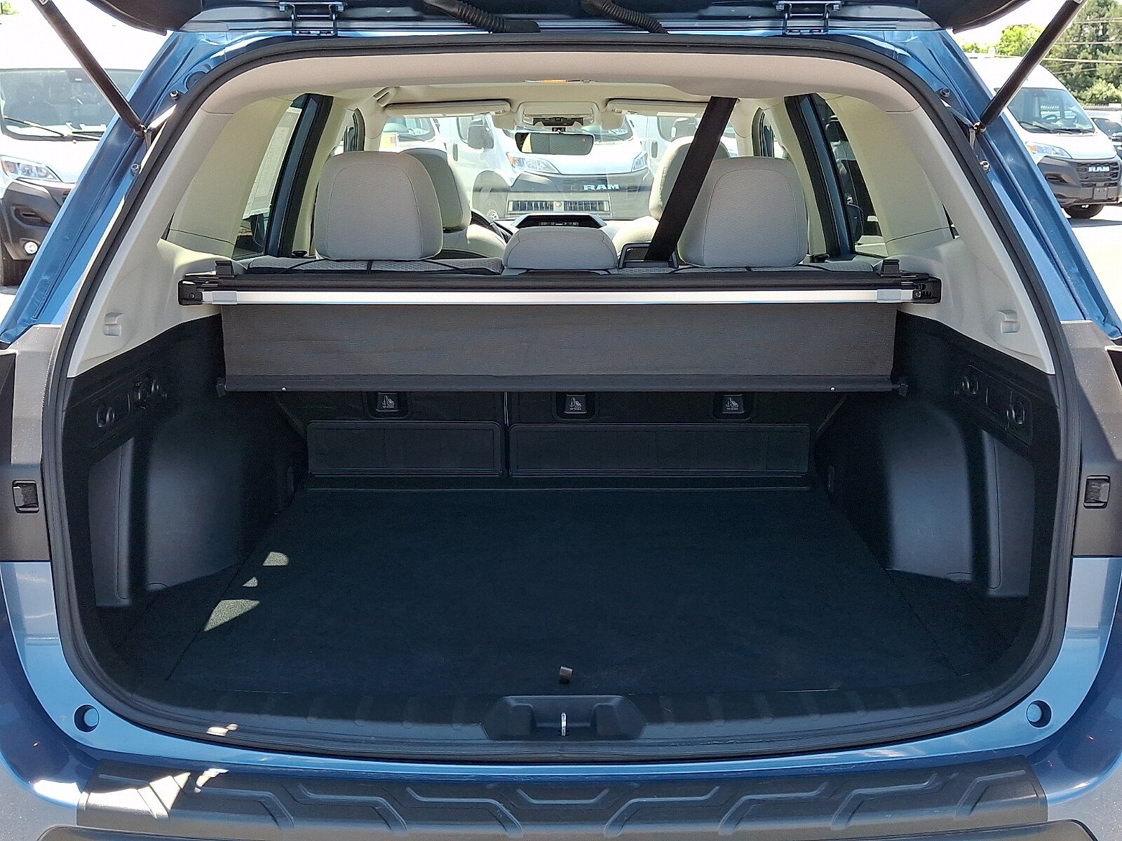 Used 2020 Subaru Forester Premium AWD/4WD image 28
