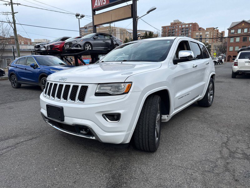 Used 2015 Jeep Grand Cherokee Overland w/ Advanced Technology Group image 2