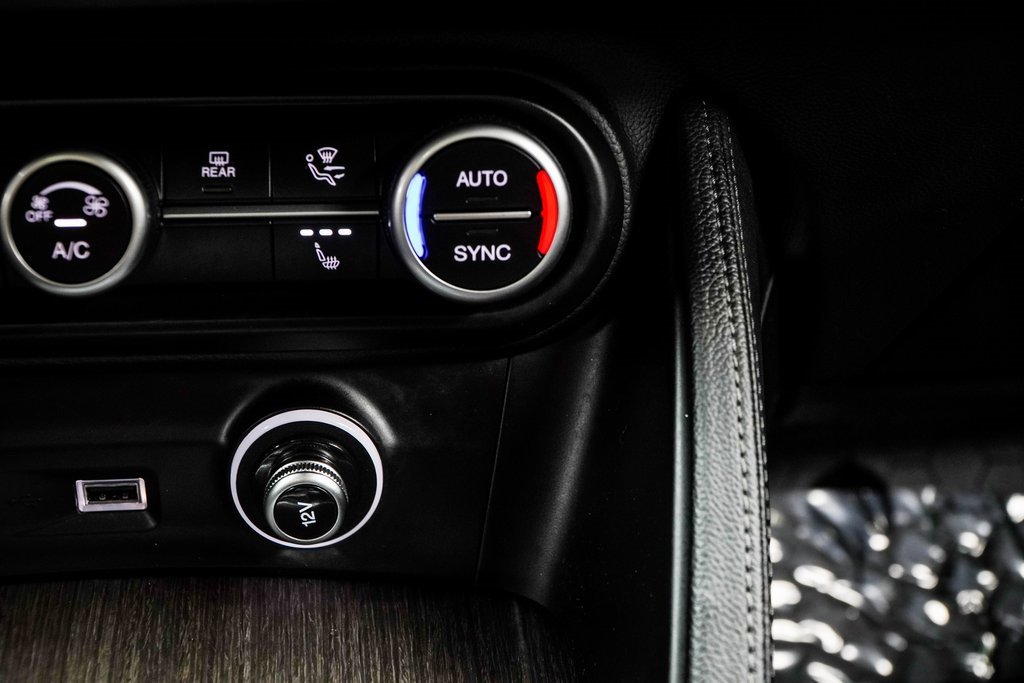 Used 2022 Alfa Romeo Stelvio Ti image 20