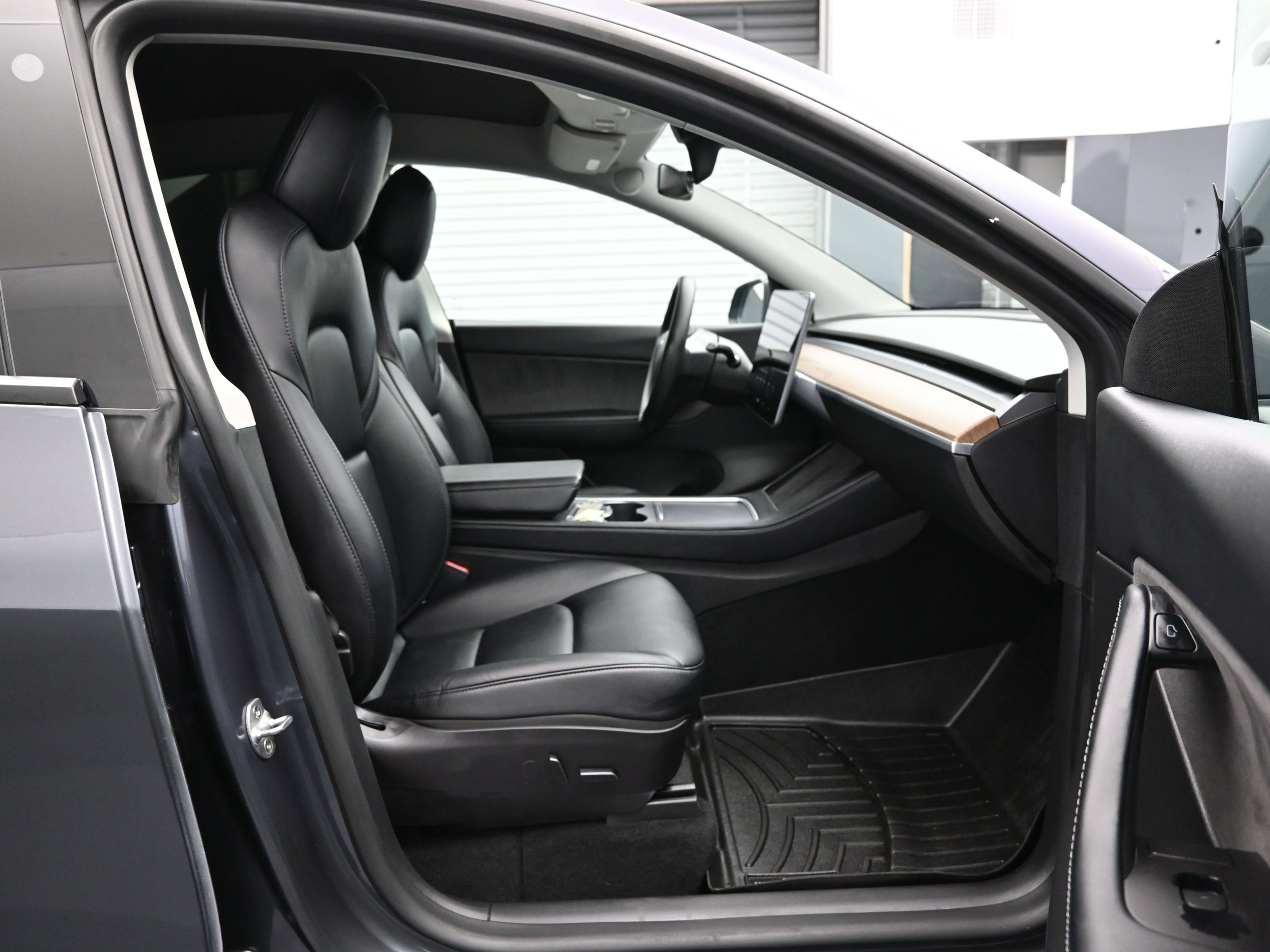 Used 2022 Tesla Model Y Performance image 12