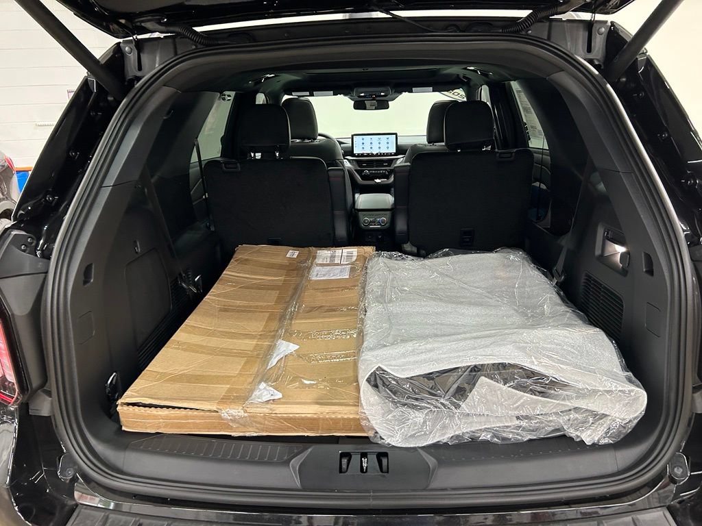New 2027 Ford Explorer ST-Line w/ Premium Package AWD/4WD image 32