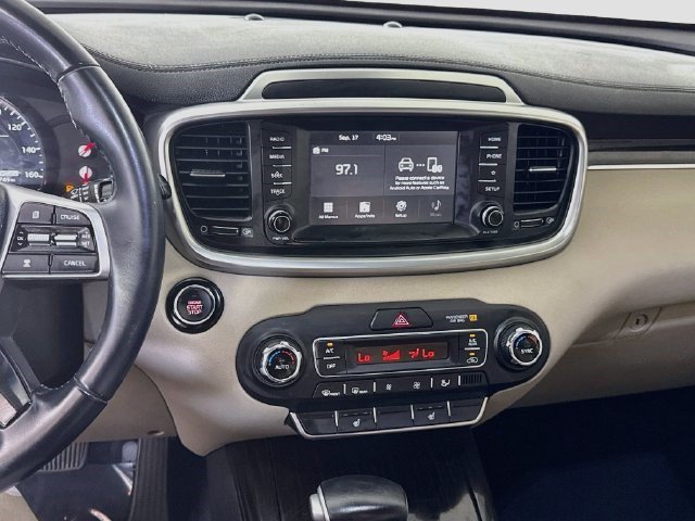 Used 2020 Kia Sorento EX FWD image 17