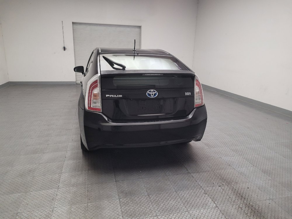 Used 2015 Toyota Prius Two FWD image 6