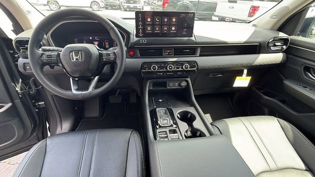 New 2026 Honda Pilot Touring image 18