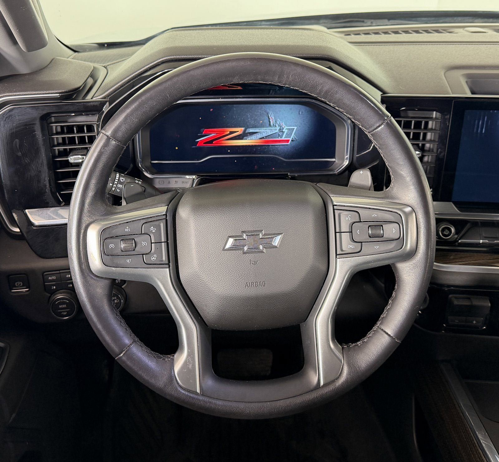 Used 2022 Chevrolet Silverado 1500 RST AWD/4WD image 15