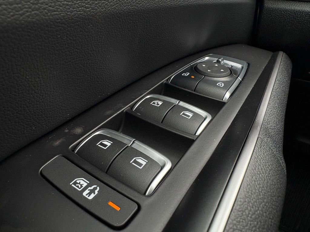 New 2026 Kia Sorento S w/ S Panoramic Sunroof Package FWD image 13