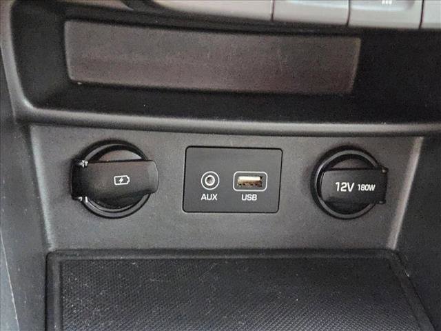 Used 2020 Hyundai Kona SE FWD image 29