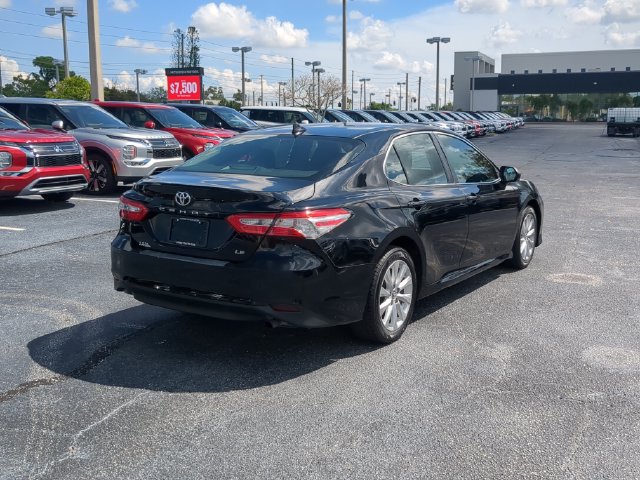 Used 2019 Toyota Camry LE FWD image 6
